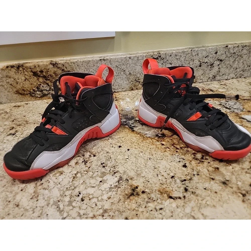 Nike boys air